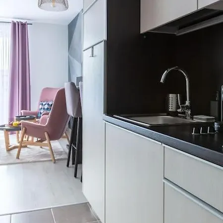 Pastel Serenity Retreat Close To Downtown - 903 Apartment Budapest